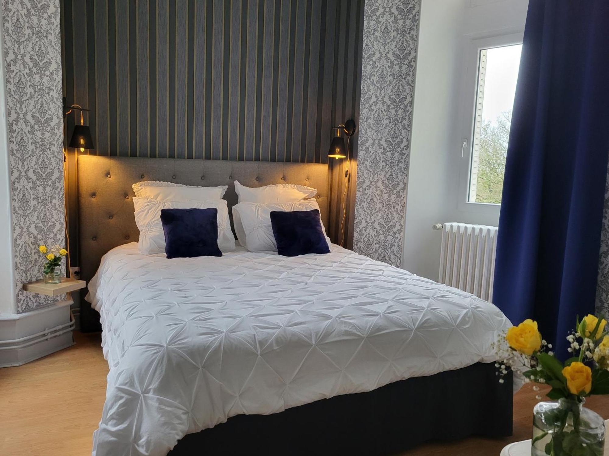 Sejour De Charme Au Chateau Avec Petit-Dejeuner Et Parking - Fr-1-591-705 Cluis Eksteriør billede
